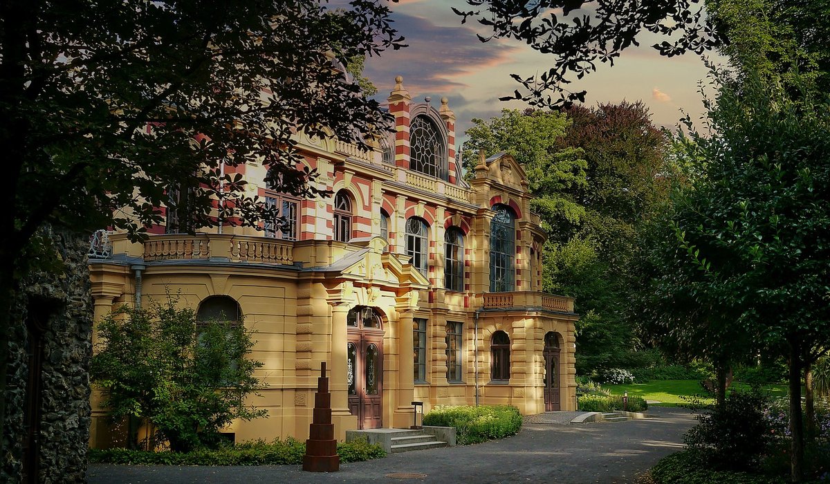 Exploring the Role of the Manor Kitchen